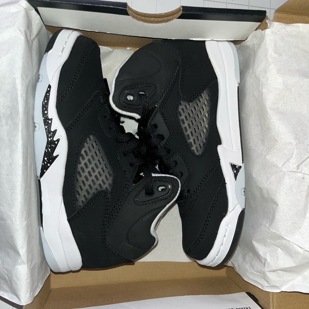 ***NEW*** Oreo Jordan Retro 5, Boys size 12. PRICE is NON-negotiable.